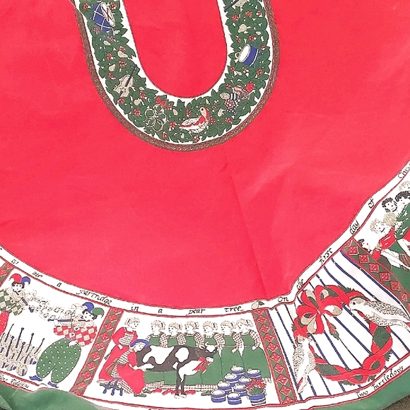 Vtg Red Green Christmas Oval Tablecloth "12 Days Of Christmas Days" Song 84x58 - Picture 1 of 8
